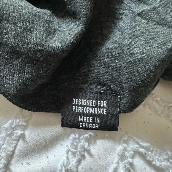 Women’s workout tank - Picture 3 of 4